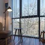 студио в близост до община Apartament *