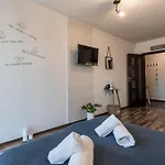 студио в близост до община Apartament