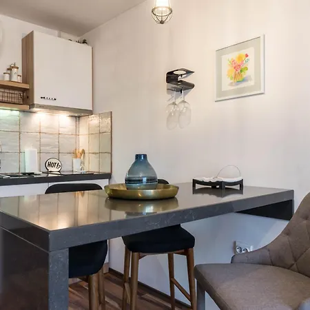 Apartament студио в близост до община Warna