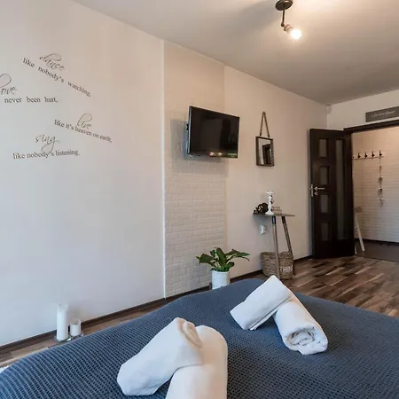 студио в близост до община Apartament